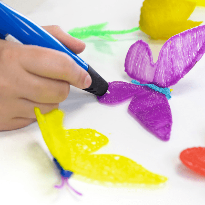 3D printing pen with filament
